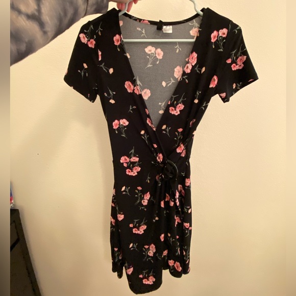 H&M Dresses & Skirts - Floral Black Wrap Dress